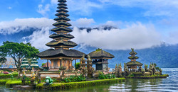 Harikalar Diyarı Bali'de Deniz, Ubud'da Kültür