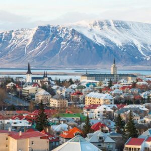 İzlanda; Arzın Merkezine Yolculuk